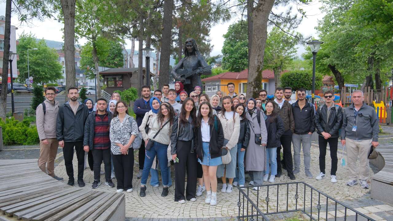 Konya'yı seçen öğrencilere 50 bin TL'ye kadar destek verilecek 11